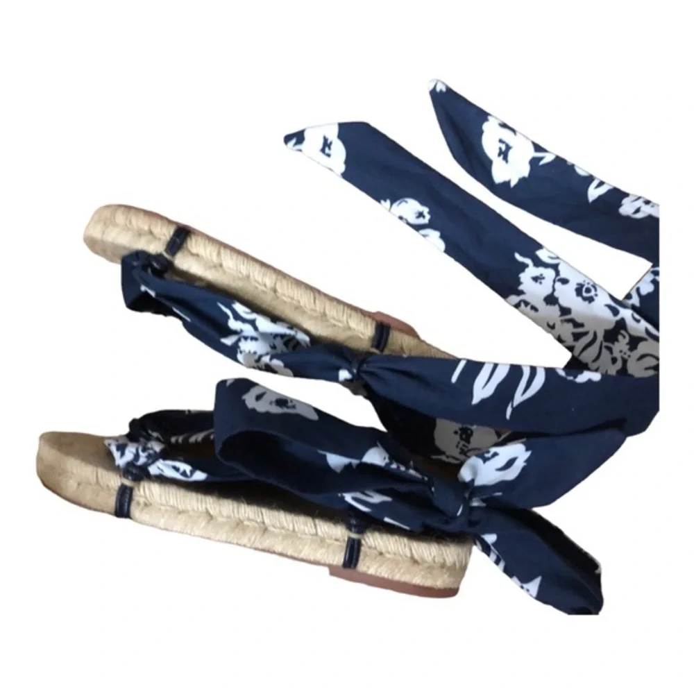 Polo Ralph Lauren made in spain blue floral ankle tie espadrilles‎ flats size 9B